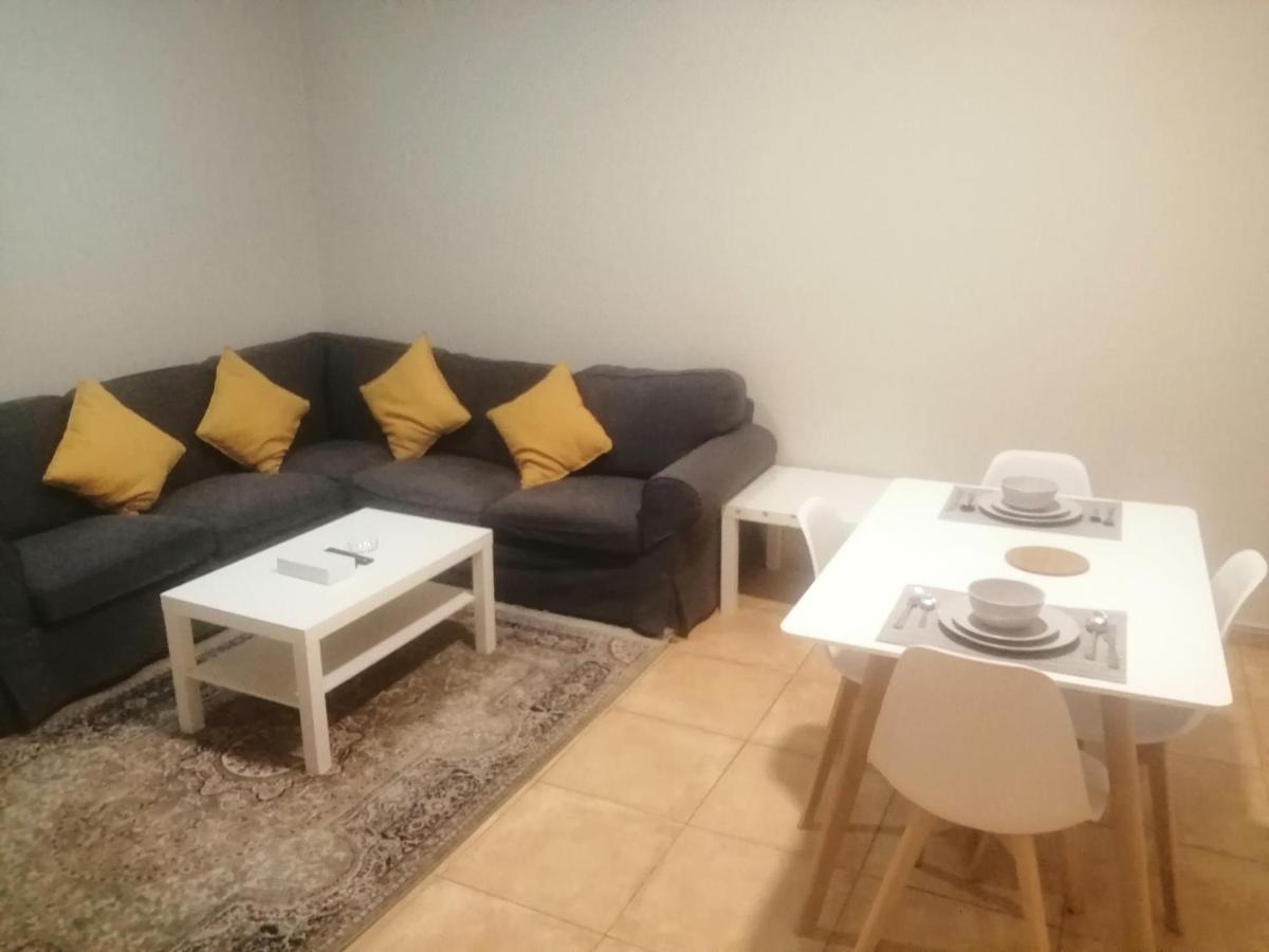 Nozol Al Toot Furnished Units Aparthotel Riaad Buitenkant foto