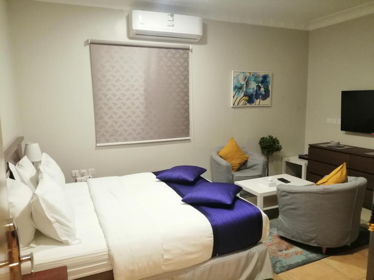 Nozol Al Toot Furnished Units Aparthotel Riaad Buitenkant foto