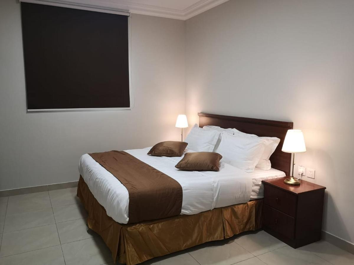 Nozol Al Toot Furnished Units Aparthotel Riaad Buitenkant foto