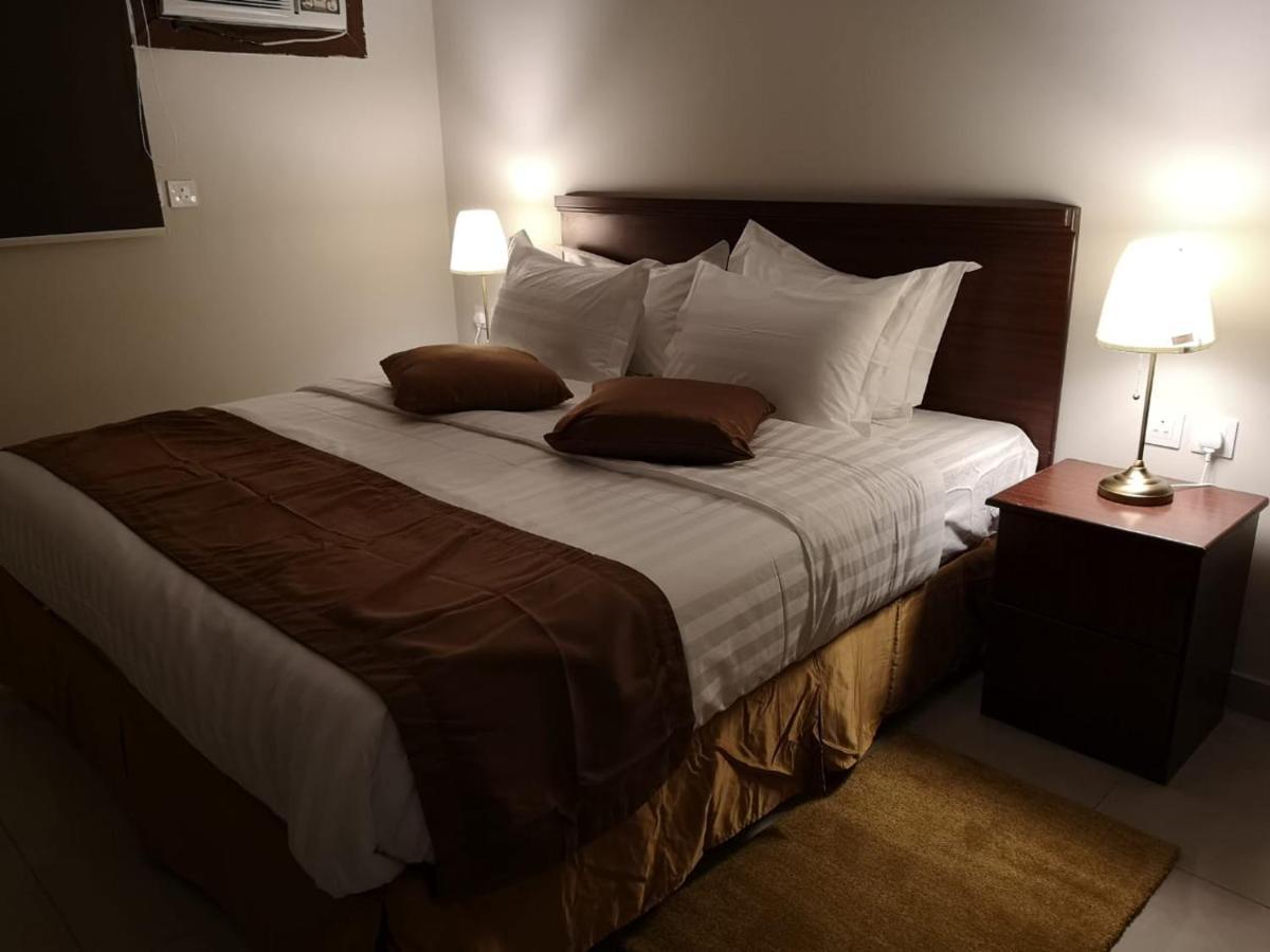 Nozol Al Toot Furnished Units Aparthotel Riaad Buitenkant foto