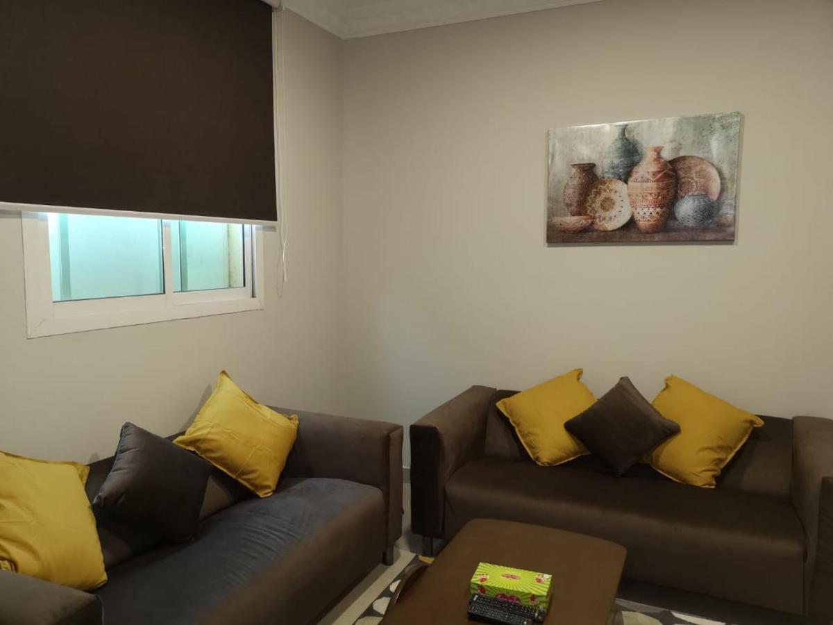 Nozol Al Toot Furnished Units Aparthotel Riaad Buitenkant foto